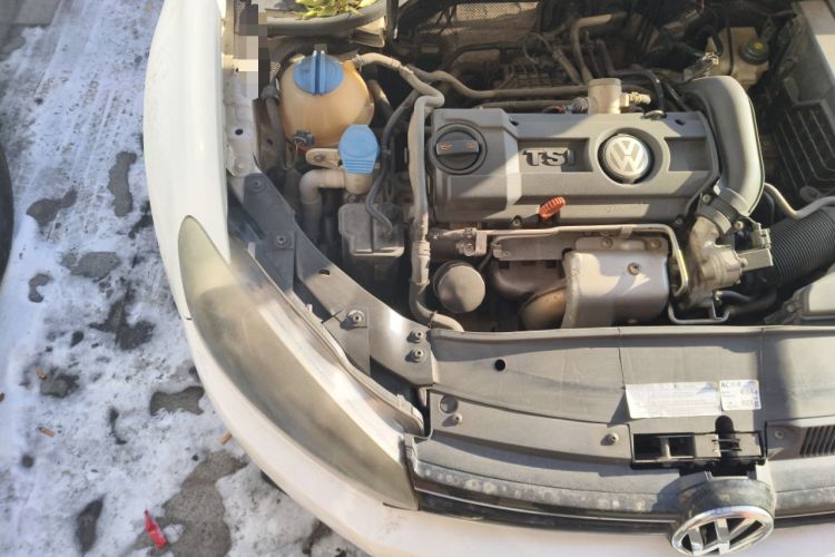 Used Volkswagen Golf 2012 1.4 TSI Automatic Comfort Edition Engine Bay Right
