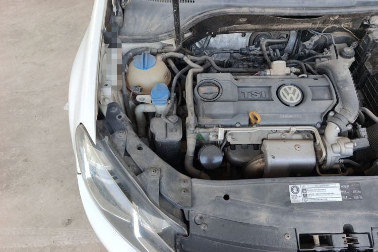 Used Volkswagen Golf 2012 1.4 TSI Automatic Comfort Edition Engine Bay Right