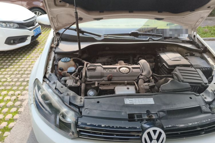 Used Volkswagen Golf 2012 1.4 TSI Automatic Comfort Edition Engine Bay Right