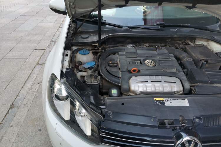 Used Volkswagen Golf 2012 1.4TSI Luxury Convertible Edition Engine Bay Right