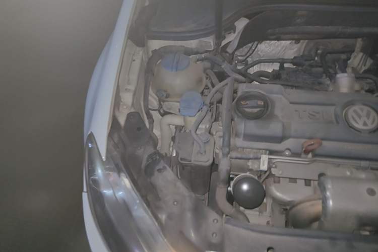 Used Volkswagen Golf 2012 1.4 TSI Automatic Comfort Edition Engine Bay Right