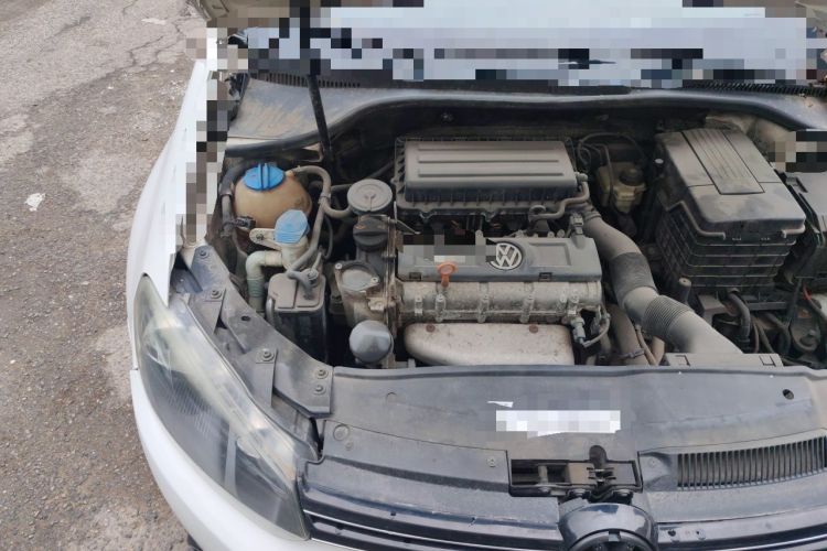 Used Volkswagen Golf 2012 1.6L Automatic Fashion Model Engine Bay Right
