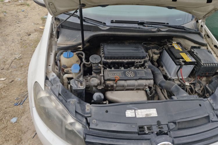 Used Volkswagen Golf 2012 1.6L Automatic Fashion Model Engine Bay Right