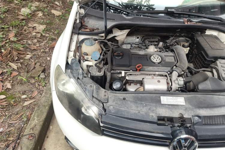 Used Volkswagen Golf 2012 1.4TSI Automatic Luxury Edition Engine Bay Right