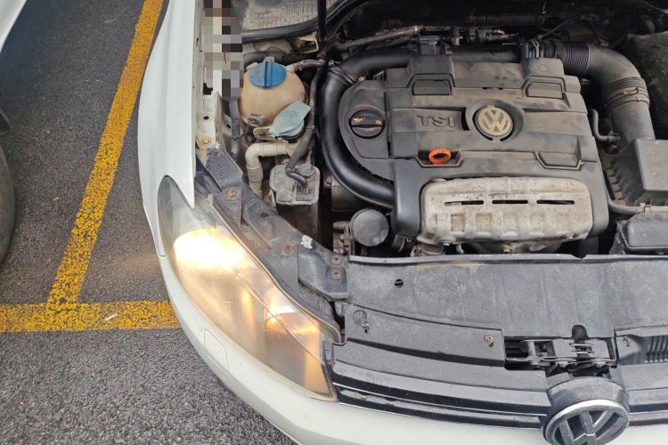 Used Volkswagen Golf 2012 1.4TSI Comfort Convertible Edition Engine Bay Right