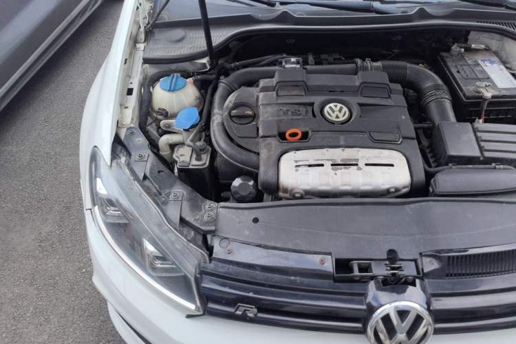 Used Volkswagen Golf 2012 1.4TSI Comfort Convertible Edition Engine Bay Right