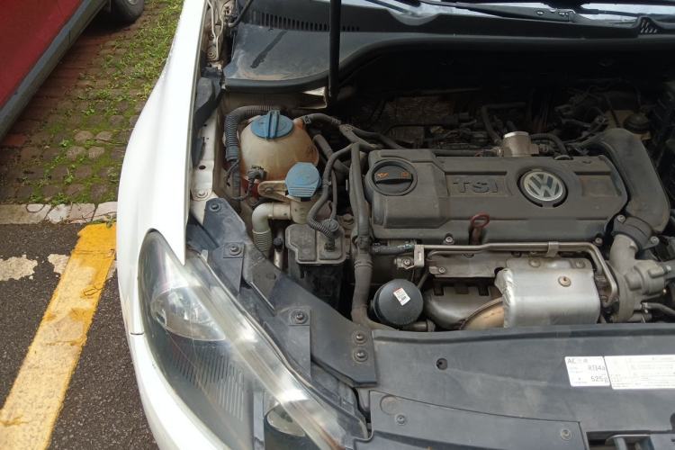 Used Volkswagen Golf 2012 1.4 TSI Automatic Comfort Edition Engine Bay Right