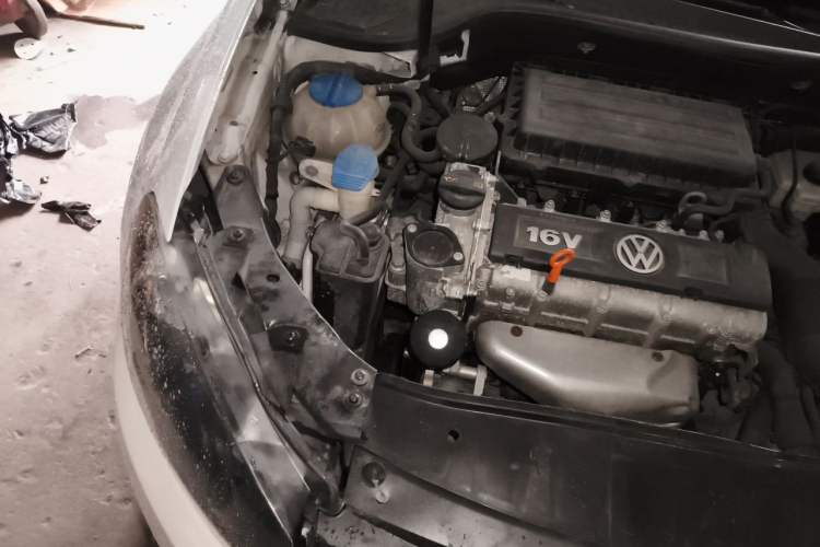 Used Volkswagen Golf 2012 1.6L Automatic Comfort Model Engine Bay Right