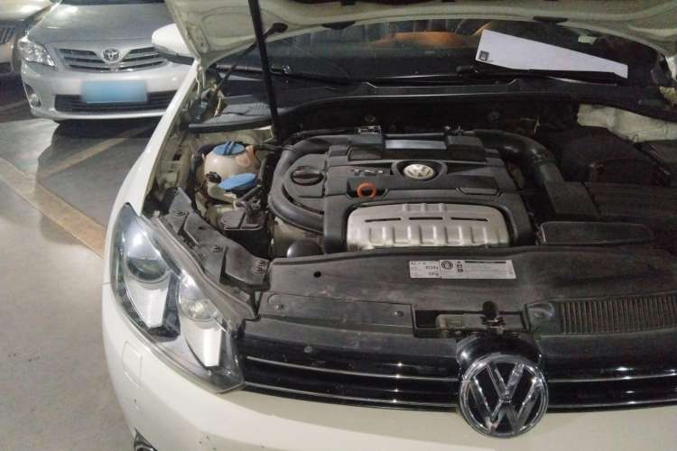 Used Volkswagen Golf 2012 1.4TSI Luxury Convertible Edition Engine Bay Right