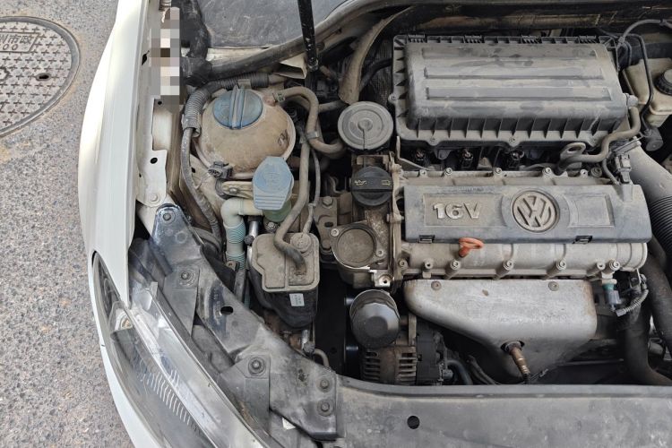 Used Volkswagen Golf 2012 1.6L Automatic Comfort Model Engine Bay Right