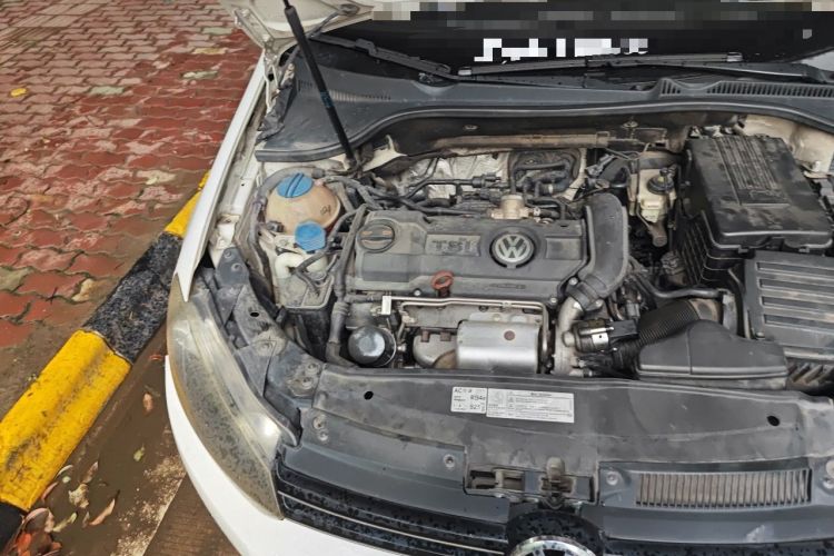 Used Volkswagen Golf 2012 1.4 TSI BlueMotion Edition Engine Bay Right