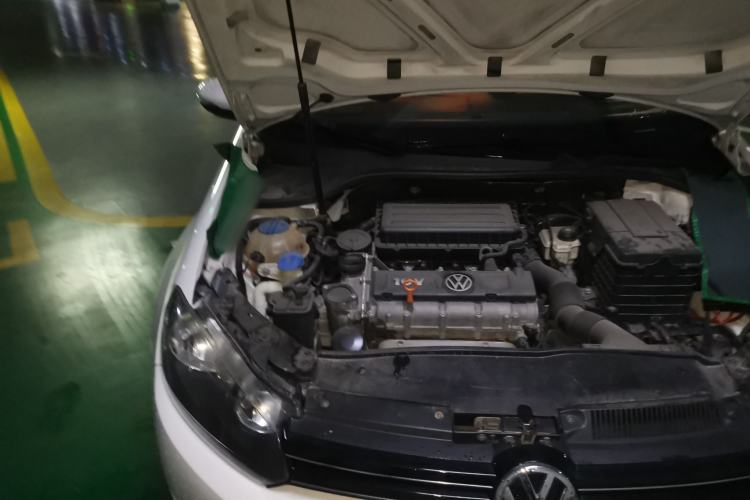 Used Volkswagen Golf 2012 1.6L Automatic Comfort Model Engine Bay Right