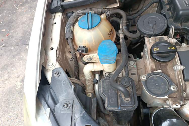 Used Volkswagen Golf 2012 1.6L Automatic Comfort Model Engine Bay Right