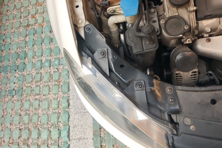Used Volkswagen Golf 2012 1.6L Automatic Comfort Model Engine Bay Right