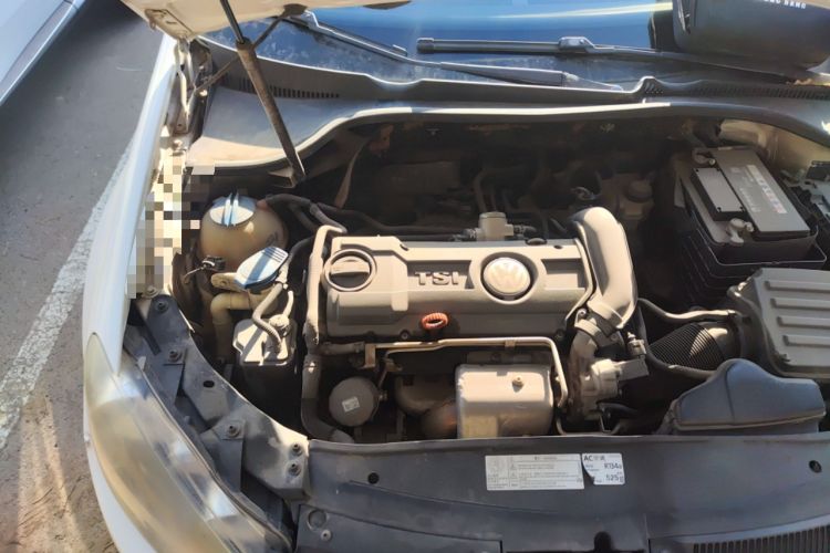 Used Volkswagen Golf 2012 1.4 TSI Automatic Comfort Edition Engine Bay Right