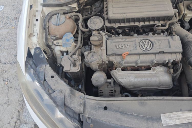 Used Volkswagen Golf 2012 1.6L Automatic Fashion Model Engine Bay Right