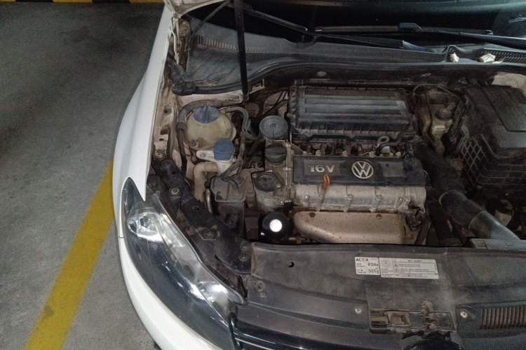 Used Volkswagen Golf 2012 1.6L Automatic Comfort Model Engine Bay Right