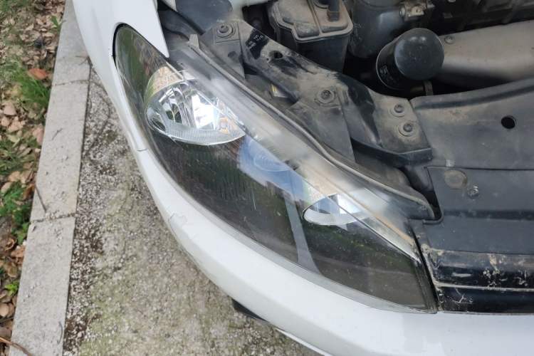 Used Volkswagen Golf 2012 1.6 Manual Fashion Edition Engine Bay Right