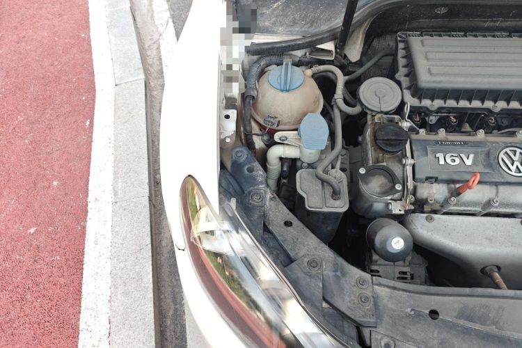 Used Volkswagen Golf 2012 1.6L Automatic Comfort Model Engine Bay Right