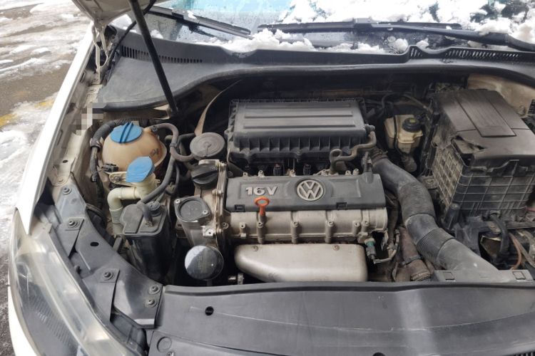Used Volkswagen Golf 2012 1.6L Automatic Comfort Model Engine Bay Right