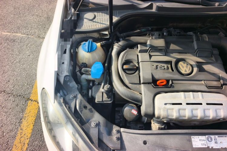 Used Volkswagen Golf 2012 1.4TSI Luxury Convertible Edition Engine Bay Right