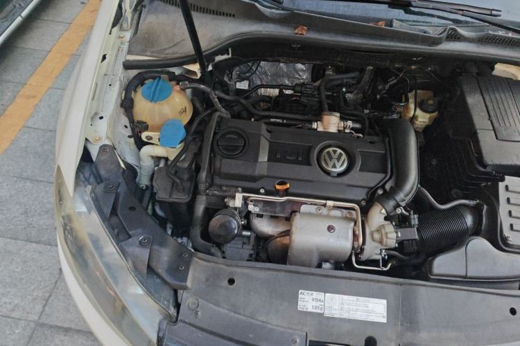 Used Volkswagen Golf 2012 1.4 TSI Automatic Comfort Edition Engine Bay Right