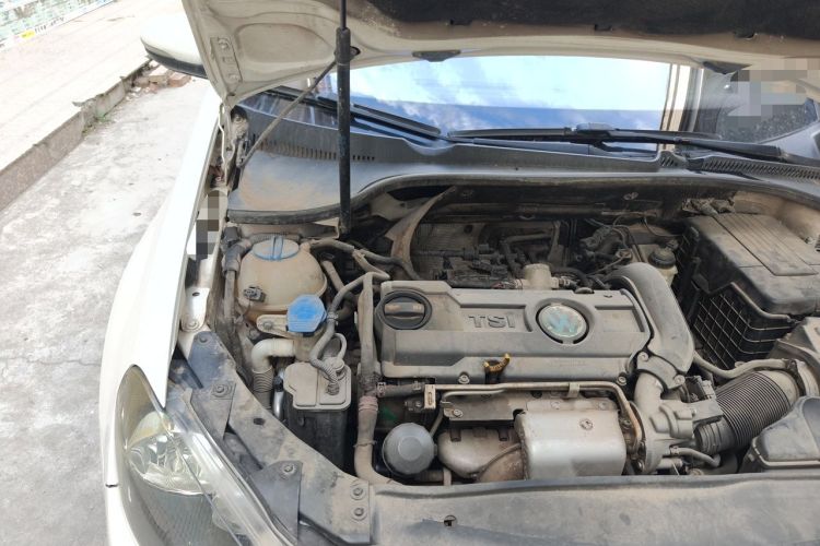 Used Volkswagen Golf 2012 1.4TSI Automatic Luxury Edition Engine Bay Right
