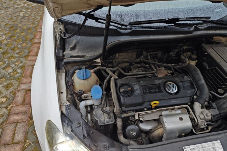 Used Volkswagen Golf 2012 1.4 TSI Automatic Comfort Edition Engine Bay Right