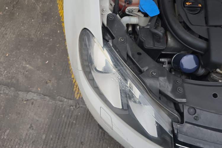 Used Volkswagen Golf 2012 1.4TSI Luxury Convertible Edition Engine Bay Right