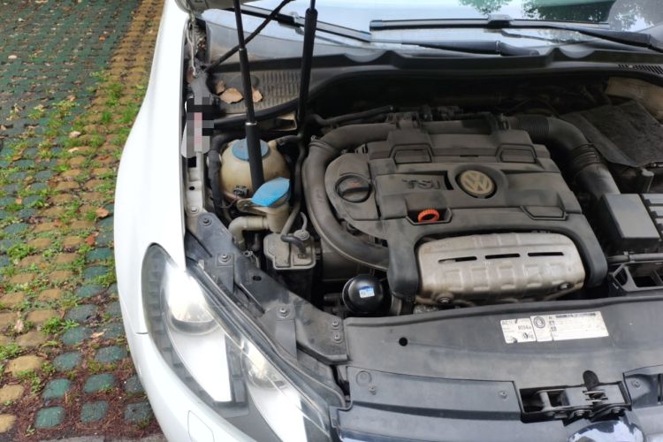 Used Volkswagen Golf 2012 1.4TSI Luxury Convertible Edition Engine Bay Right