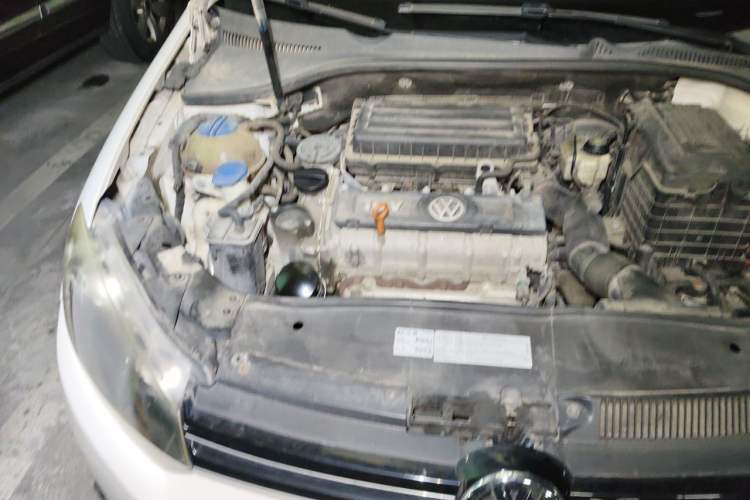 Used Volkswagen Golf 2012 1.6L Automatic Comfort Model Engine Bay Right