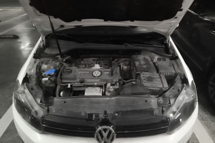 Used Volkswagen Golf 2012 1.6L Automatic Comfort Model Engine Bay