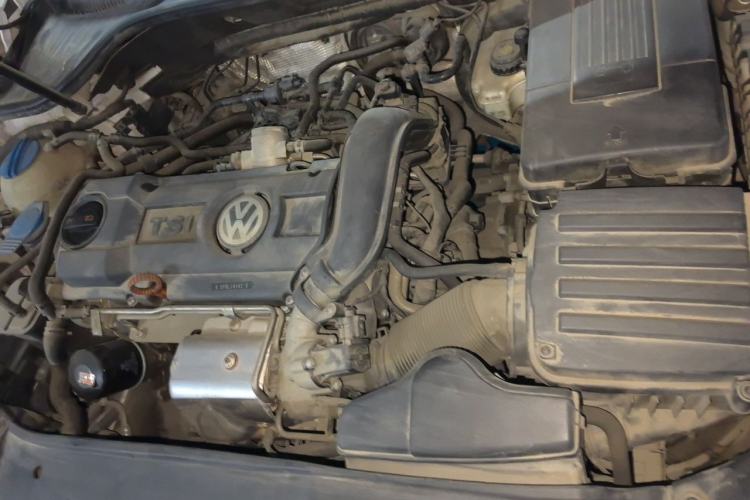 Used Volkswagen Golf 2012 1.4 TSI Automatic Comfort Edition Engine Bay