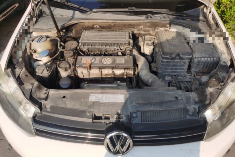 Used Volkswagen Golf 2012 1.6 Manual Comfort Edition Engine Bay