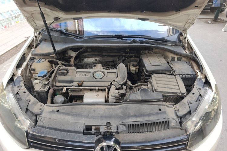 Used Volkswagen Golf 2012 1.4TSI Automatic Luxury Edition Engine Bay