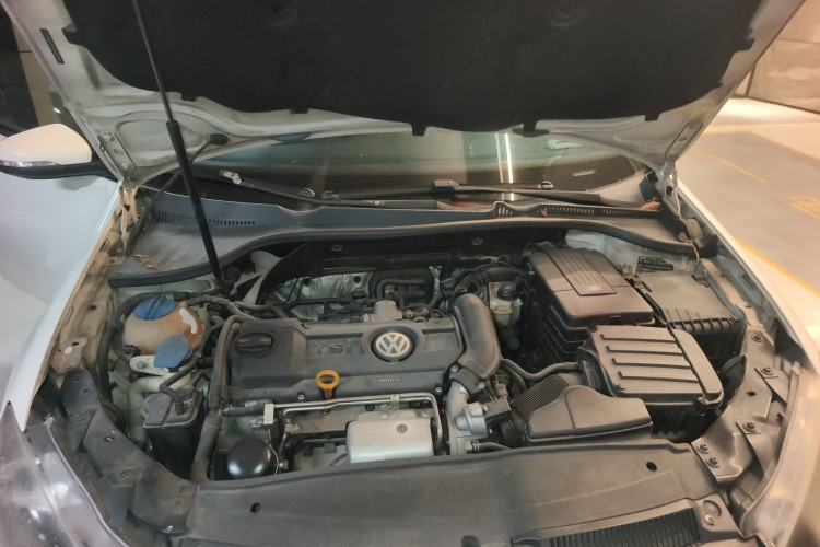 Used Volkswagen Golf 2012 1.4 TSI Automatic Comfort Edition Engine Bay