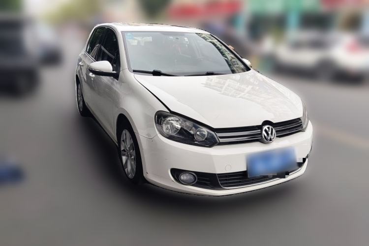 Used Volkswagen Golf 2012 1.6L Automatic Comfort Model Front Right 45 Deg