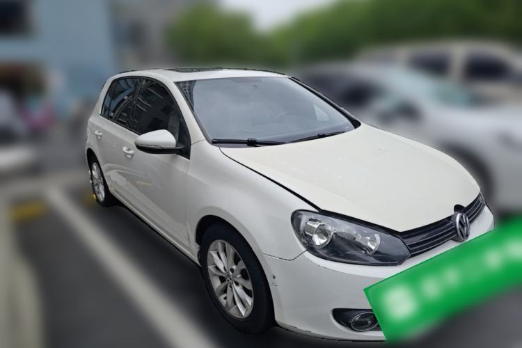 Used Volkswagen Golf 2012 1.6L Automatic Comfort Model Front Right 45 Deg
