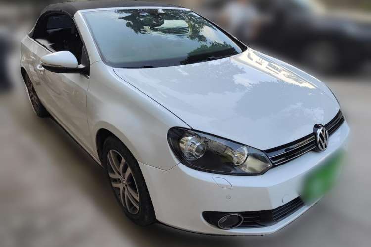 Used Volkswagen Golf 2012 1.4TSI Comfort Convertible Edition Front Right 45 Deg