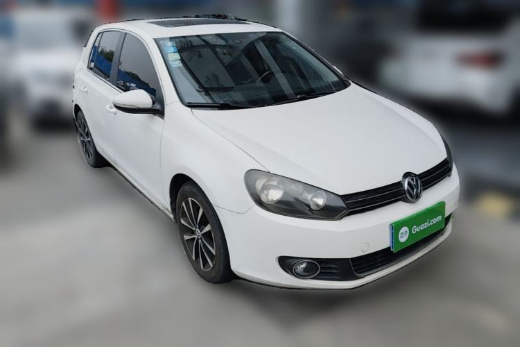 Used Volkswagen Golf 2012 1.4TSI Automatic Luxury Edition Front Right 45 Deg