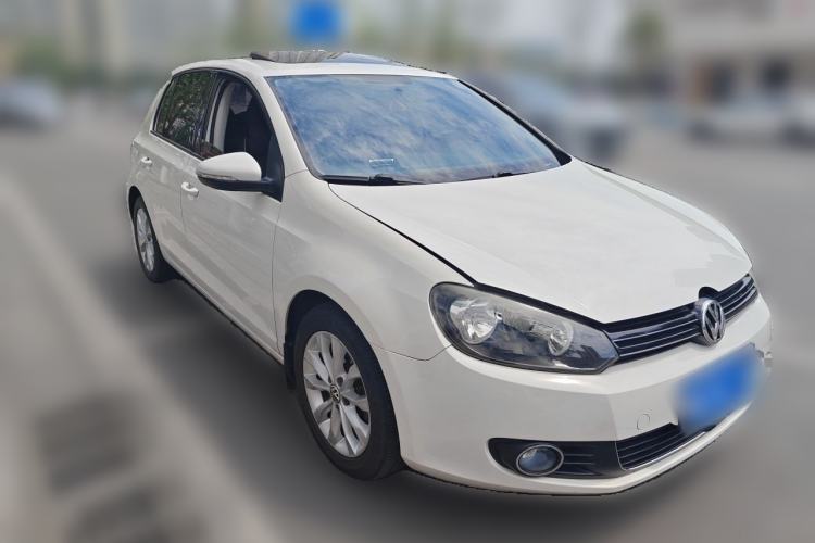 Used Volkswagen Golf 2012 1.6L Automatic Comfort Model Front Right 45 Deg