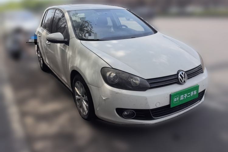 Used Volkswagen Golf 2012 1.6L Automatic Comfort Model Front Right 45 Deg