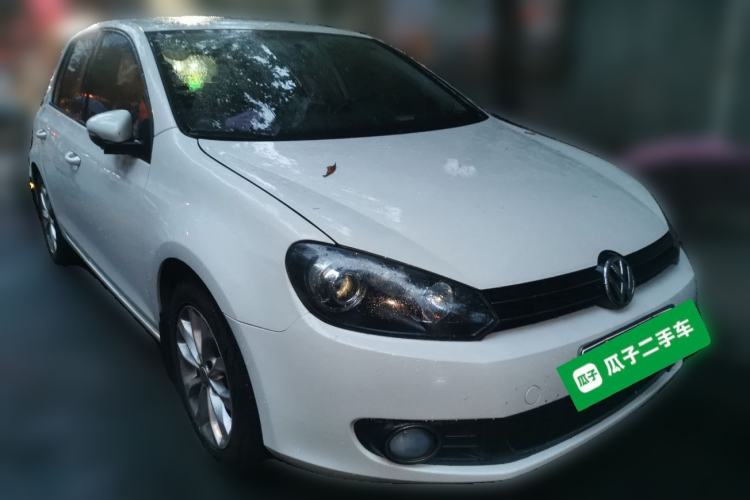Used Volkswagen Golf 2012 1.6L Automatic Comfort Model Front Right 45 Deg