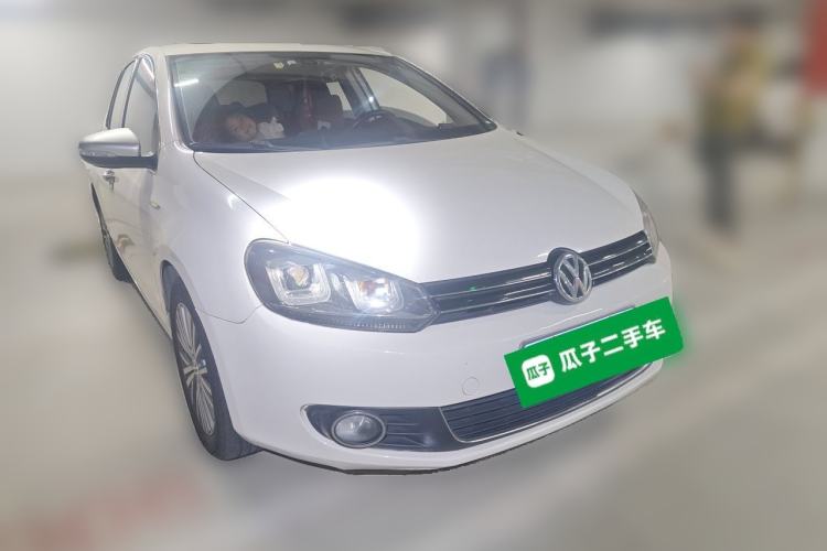 Used Volkswagen Golf 2012 1.4TSI Automatic Luxury Edition Front Right 45 Deg