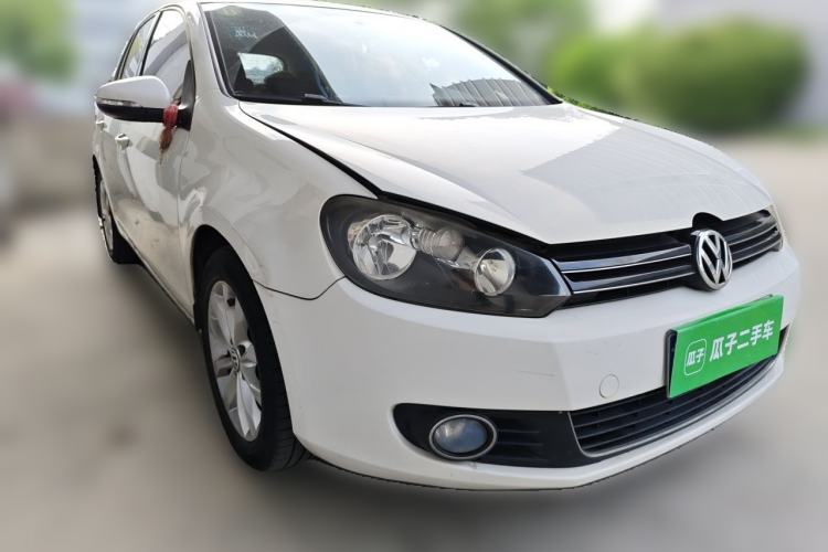 Used Volkswagen Golf 2012 1.6L Automatic Comfort Model Front Right 45 Deg