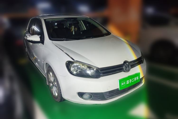 Used Volkswagen Golf 2012 1.6L Automatic Comfort Model Front Right 45 Deg