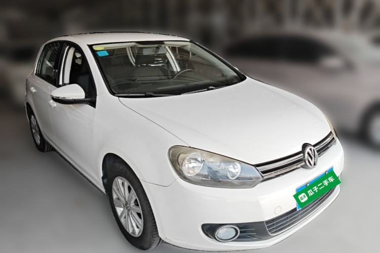 Used Volkswagen Golf 2012 1.6L Automatic Fashion Model Front Right 45 Deg