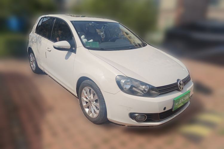 Used Volkswagen Golf 2012 1.4 TSI Automatic Comfort Edition Front Right 45 Deg