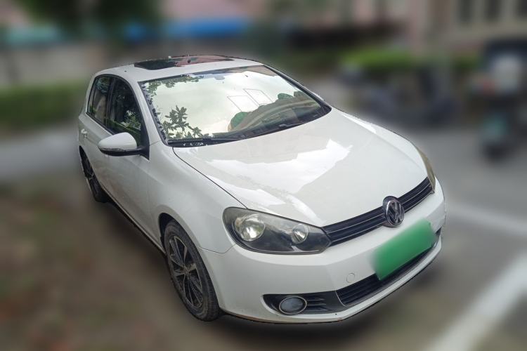 Used Volkswagen Golf 2012 1.4TSI Automatic Luxury Edition Front Right 45 Deg