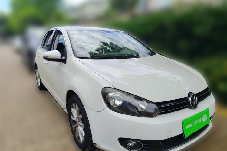 Used Volkswagen Golf 2012 1.6L Automatic Comfort Model Front Right 45 Deg
